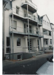 sc0010 (2)